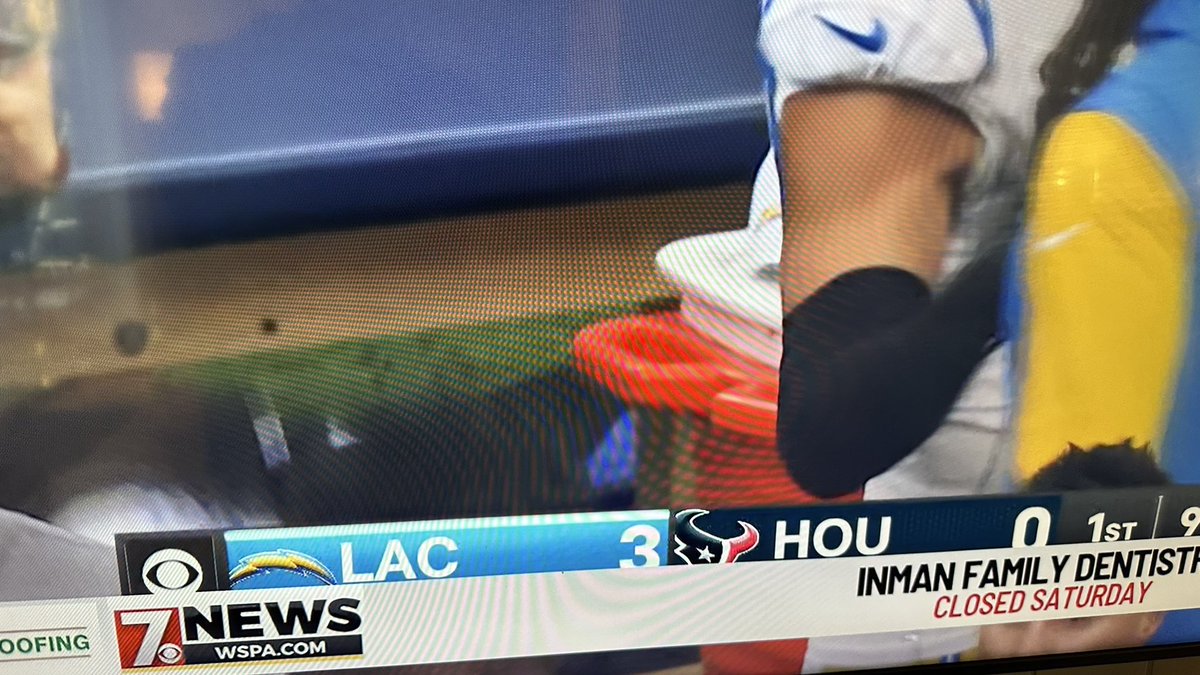 OMGHart's tweet photo. @WSPA7 Can you guys please fix this banner? We can’t see the timeouts remaining, and it also makes stats unreadable if they show them. https://t.co/BVTlzXAZav