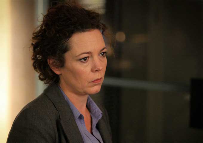 caitlynsmith15_'s tweet image. I am so dead serious, I think the next female Doctor should be Olivia Colman
Her acting range is INSANE plus her being in Doctor Who before can easily be explained the Peter Capaldi way of “where have I seen this face before?” She would dominate this role