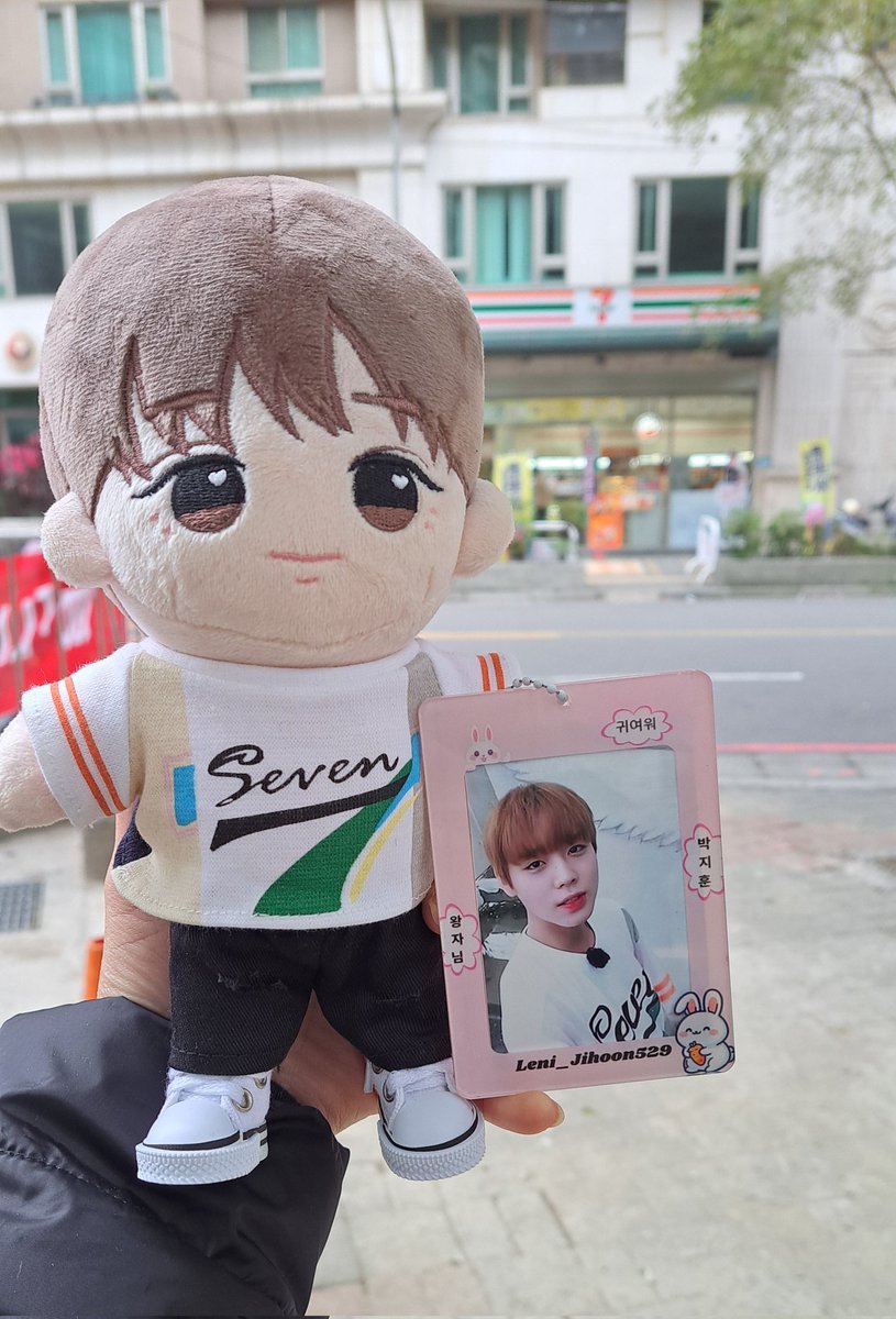 Leni_jihoonmay's tweet photo. Doll nya ngingetin pas jihoon sama alin main basket, trus makann cikin di mobil kekenyangan trus jihoon ngantuk 🤣😂
#PARKJIHOON #jihoonactor #jihoonsoloist #jihoonwannaone #doll #wannaone #guanlin #fypシ゚viral #fypp https://t.co/HTuXuaX4tD