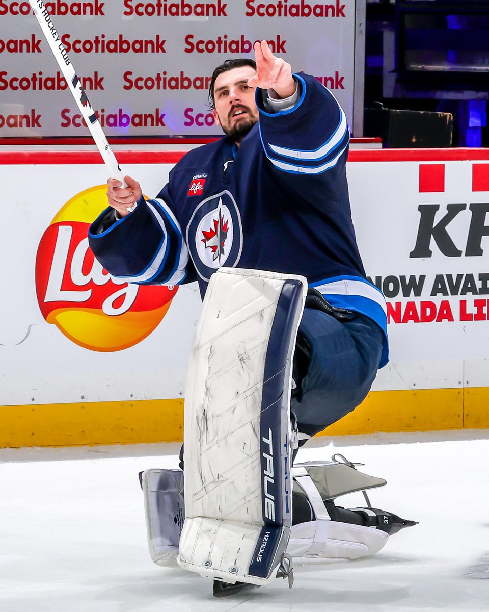 NHL's tweet photo. 26-6-2. Six shutouts.

Connor Hellebuyck really has as many shutouts as he does regulation losses this season... 🤯 https://t.co/hIQEZiG0wT