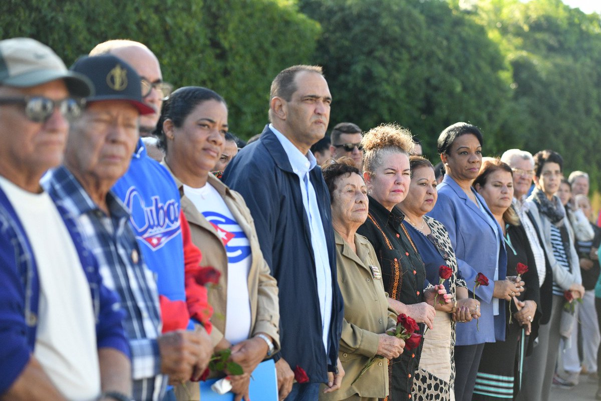 ErlinRondon's tweet photo. Hoy #Cuba rindió homenaje a Celia, la flor más autóctona de la Revolución Cubana, ejemplo de revolucionaria, en nuestro pueblo hay un #EjércitoDeCelias @UlisesGuilarte @CubaCentral https://t.co/IiXqMbN9Y2