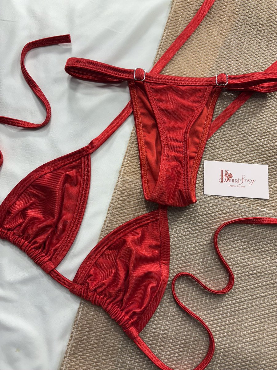 binnarj's tweet photo. Ipanema Vermelho🌊🌞 https://t.co/9Kq4dgMmJZ