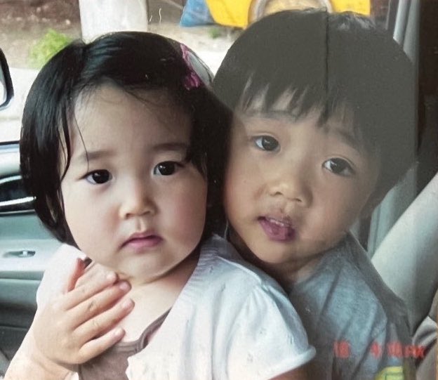 swlovezone's tweet photo. “my sister was like a really pretty and cute shining jade jewel and i used to look like a potato beside her.” ㅎ.,ㅎ https://t.co/1U8EyNe2Um