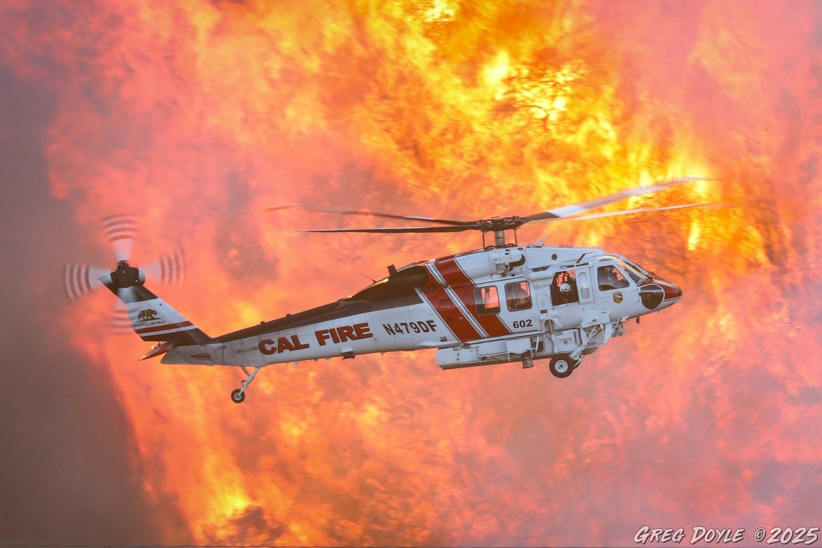 Working the #PalisadesFire in Mandeville Canyon this afternoon. <a href="/CALFIRE_PIO/">CAL FIRE PIO</a> <a href="/CAL_FIRE/">CAL FIRE</a> <a href="/LAFDtalk/">#LAFD Talk 💬</a>