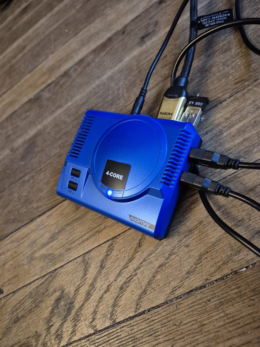 BacklogCabin's tweet photo. Who owns the crowdfunding critical failure, The Retro Engine Sigma?

My buddy sent me one CIB to fix: it came with NO INSTRUCTIONS

After seeing whats salvaged of the now defunct Doyodo website, I was able to get it working with the "original" software https://t.co/2jRIhtX3YY