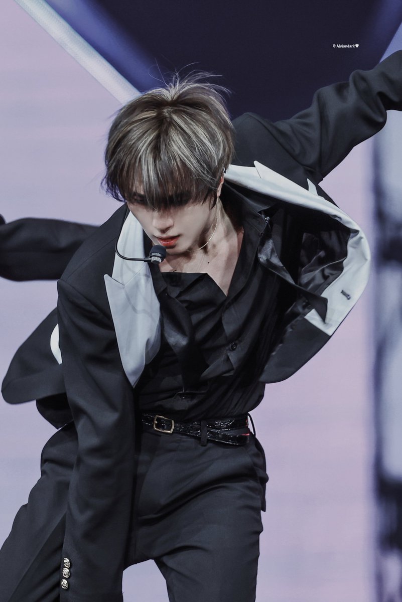 𝐀𝐌𝐚𝐧𝐝𝐚𝐫𝐤♥︎ tweet media