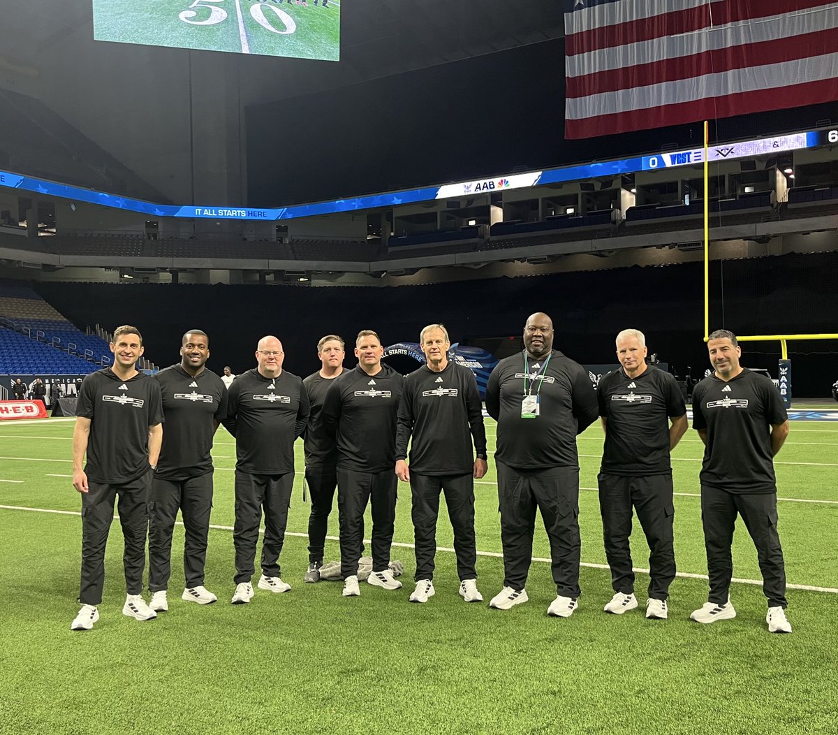 Glenn Hill (@coachglennhill) on Twitter photo Thankful for the opportunity to coach in the All-American Bowl. Awesome week with some great people. Thank you <a href="/AABonNBC/">Navy All-American Bowl</a> ! Thankful for the opportunity to coach in the All-American Bowl. Awesome week with some great people. Thank you <a href="/AABonNBC/">Navy All-American Bowl</a> !