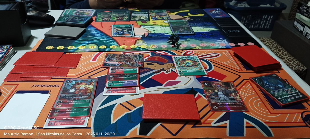 ZEROxMAKY's tweet photo. EX-08 is finally out! As a 90s child, being able to play with my dinosaur (Tyrannomon/Dinomon) is awesome! Still there is some pieces I left on my house but tomorrow I will update it :p (yes! I'm looking at you kunomon-ass looking Gaosmon) https://t.co/pYegEC41td