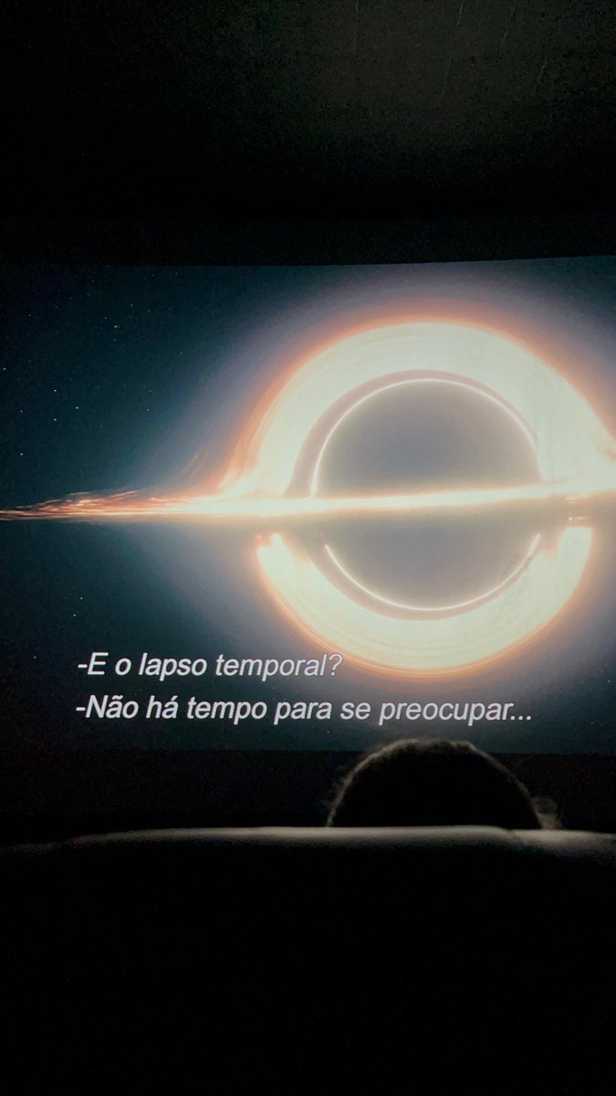 caiooftomorrow's tweet photo. puta que pariu eu vi interstellar numa telona de cinema eu tou muito feliz cristopher nolan eu vejo vc como figura paterna https://t.co/PxGclJb29h