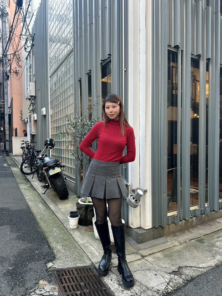 takeutick's tweet photo. 東京、神戸、姫路にある美容室
【TICK-TOCK】
スタッフスナップ写真📸

小顔に見せ、ブロー無しでキマる！
形状記憶カット（特許取得済み）が学べるサロンです。

カットが簡単で、楽しくなります。

★★リクルート募集★★
https://t.co/xpwR7Z4bP3
各サロンにお電話ください♩ https://t.co/49JHd8yfUe