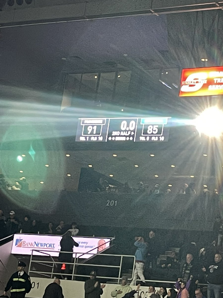 AwayWithLiz's tweet photo. Providence College Friars VS. Seton Hall Pirates
The Friars Win at home tonight ! Go PVD 😎
91-85
Fun night!!
Thanks to our sweet friends for treating us!!
#PCFriars #PVDFriars #PCFriarsBasketball https://t.co/cC1wMJScYv