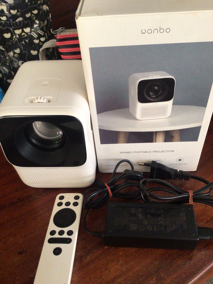 Bebb_store's tweet photo. ส่งต่อโปรเจคเตอร์ wanbo T2 max (2023) 
2000 รวมส่ง (ซื้อมา 4990) ตอนนี้ใน shopee ราคา 5000+
ขอดูเพิ่มเติมได้คับ สนใจ dm ได้เลย

#โปรเจคเตอร์ #ส่งต่อโปรเจคเตอร์ #มินิโปรเจคเตอร์ #ส่งต่อprojector #โปรเจคเตอร์มือสอง #ขายโปรเจคเตอร์ https://t.co/BleIOzEZGX