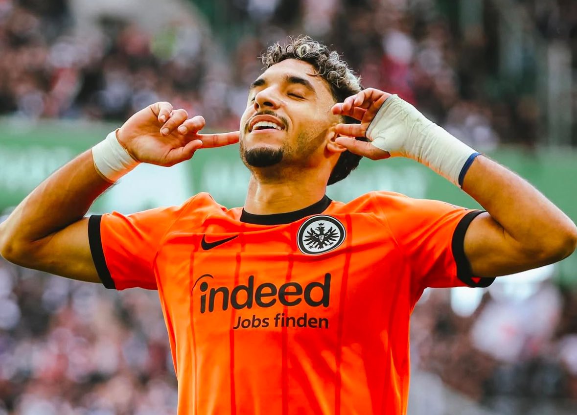 🚨🇪🇬 Omar Marmoush and Man City, almost there!

Understand Man City had direct official talks with Eintracht after the game today, club optimistic as it was positive talk.

Official bid to follow as ‘formal’ step and then Man City convinced to seal the deal next week. ⏳🇪🇬