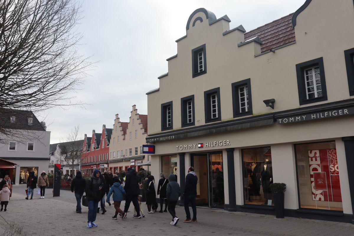 ArAl_photo's tweet photo. NEINVER’s first outlet in France
#Roppenheim #RoppenheimTheStyleOutlets https://t.co/iYjB0LZMYS