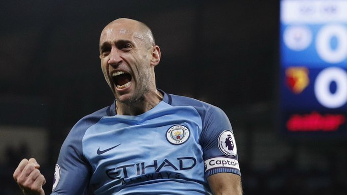 ExtremeFootbal4's tweet photo. The Top 4 Right Backs in Premier League History:  

4. Lauren 
3. Pablo Zabaleta
2. Kyle Walker
1. Gary Neville 
#RightBacks #BestRightBacksinPremierLeagueHistory https://t.co/5u3SVgm9vV