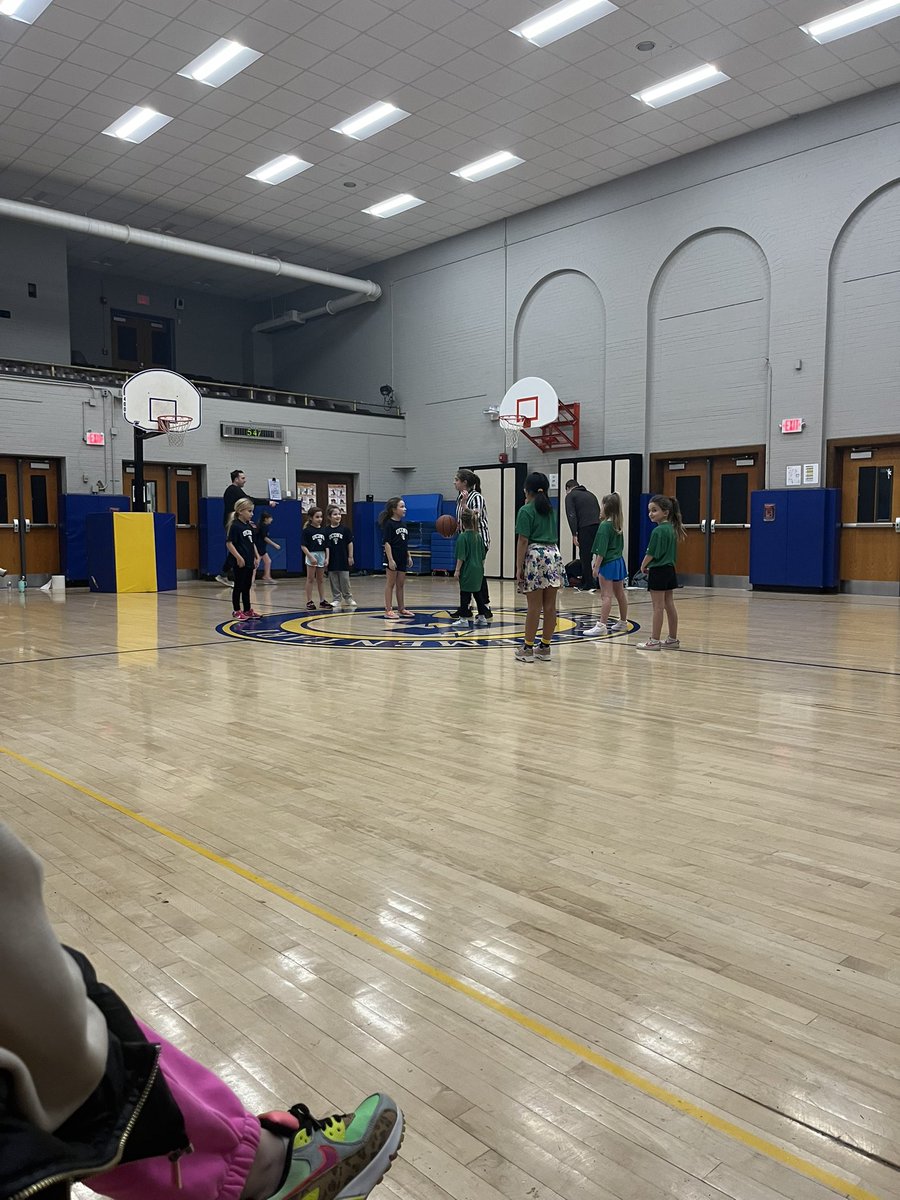 21_MalloryG's tweet photo. Helping team get W in morning & reffing the next generation of girl hoopers in afternoon! #2ndgradehoops #girlscanhoop #shoottheball https://t.co/bV46vmSC1z
