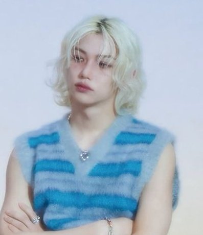 soondooring's tweet photo. silly boy  💌 — [ jilix ] ¹² tweets 

Lix desea que su novio sea más expresivo. Ji se crea un cuenta secreta para dedicarle todos sus poemas de amor. https://t.co/s2qgWlVHdM