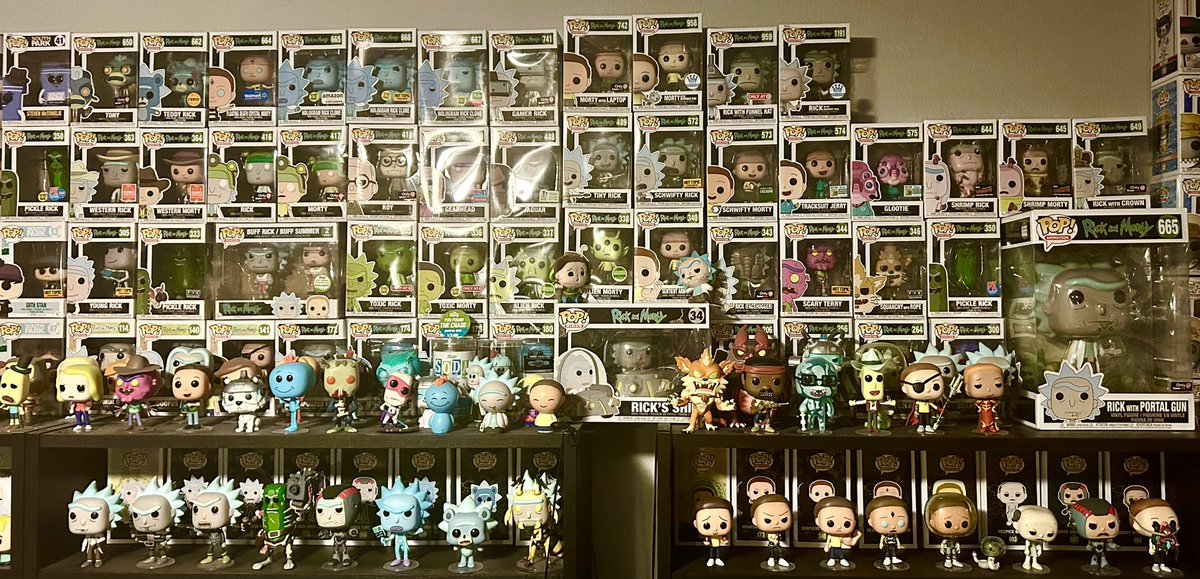 CCAFCATT06's tweet photo. Yeah, I like #RickAndMorty… what of it? :) 

(The empty space is for #FunkoPops coming via @Dropppio #DigitalCollectibles redemption…)

#RuleTheNerddom #Funko https://t.co/PktCF8w176