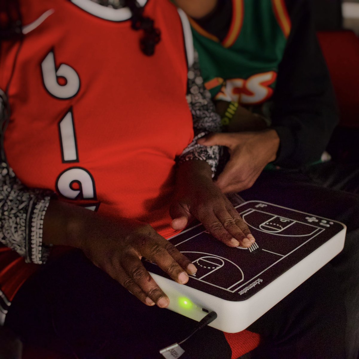 ModaCenter's tweet photo. 🏀 We’ve teamed up with @Ticketmaster and OneCourt to provide OneCourt’s haptic display at every @trailblazers home game! 

This cutting-edge technology enables fans who are Blind or Low Vision to experience live basketball action in real-time, at no additional cost. https://t.co/sfmsR52bkq