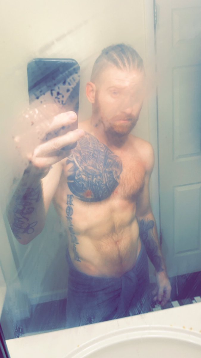 Dhoff7777's tweet photo. Hot steamy shower was nice but sooo much better with 2 😆 https://t.co/UUACc9Z3O7