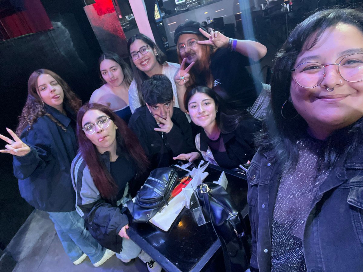 una semana y veo está gente bonita 🤍 

<a href="/andreapinillava/">Andrea</a> <a href="/ramxsio/">c</a> @/Bele <a href="/Sootartie/">Peppo problematic</a>