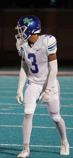 🚨🚨🚨 Cougar Spotlight 🚨🚨🚨

Position: WR
Zeek Seraphin
<a href="/ZeekSeraphin/">Rochener Ezekiel Seraphin III</a> 
Class of ‘26
6’1 175

Sure hands, Large catch radius, Willing blocker on the perimeter, Strong &amp; Physical runner after the catch 

<a href="/Coach_Gonzo1357/">Alex Gonzalez</a> <a href="/SCanyonsFB/">Somerset Canyons Football</a> 

hudl.com/v/2R19Ck