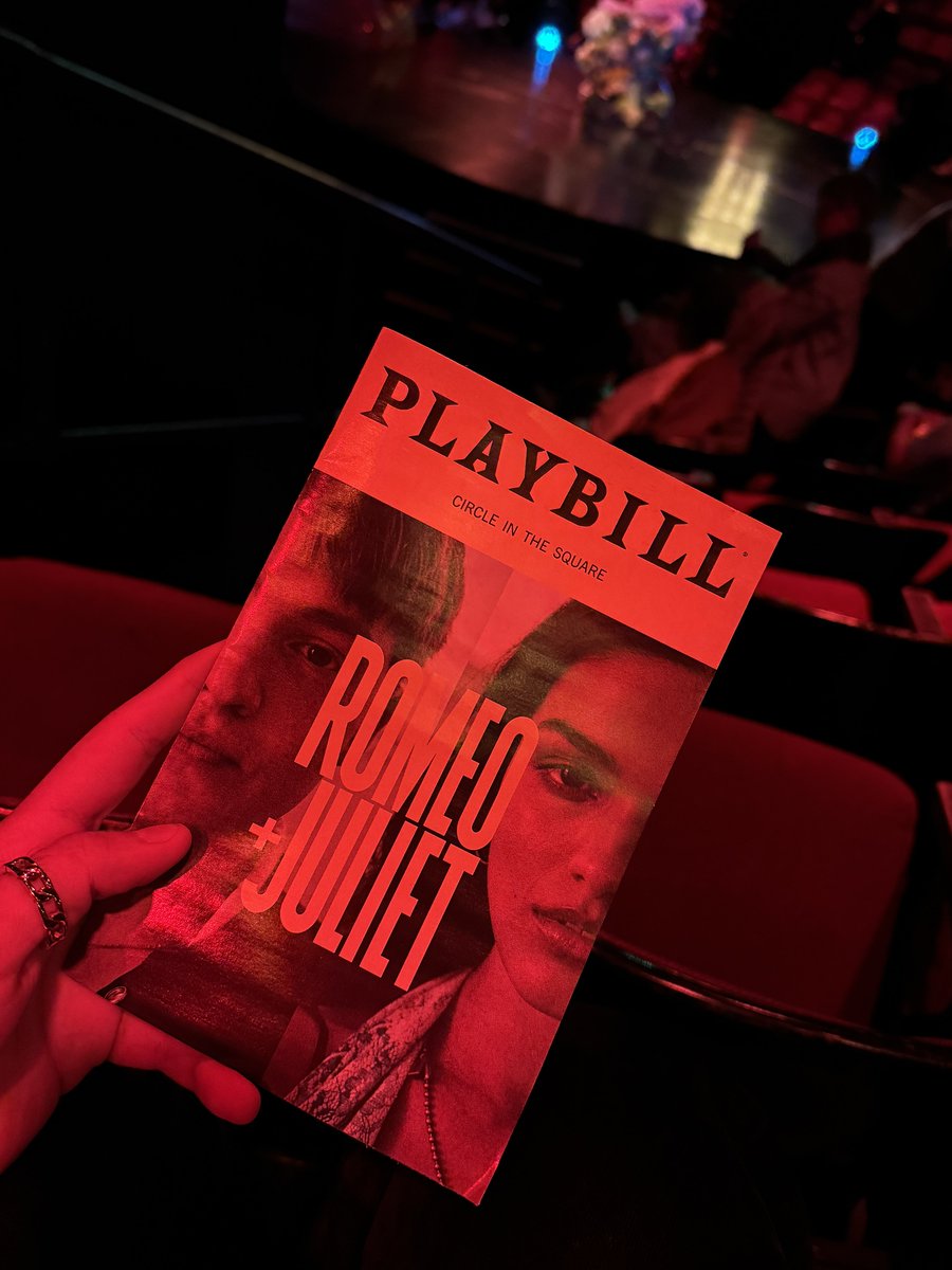 anonymous637272's tweet photo. It was amazing and I was so close to Kit Connor, he basically was in my arm reach, insane https://t.co/91DQjnd5ZC
