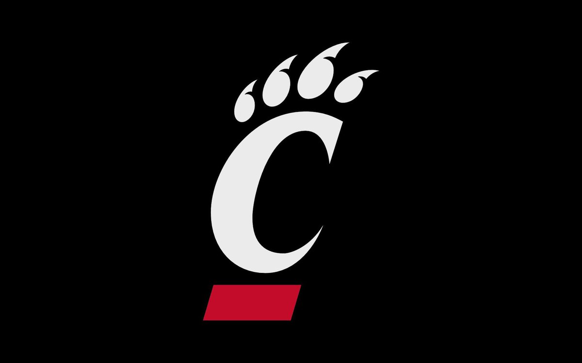roll5damon's tweet photo. All glory to God 🙏🏾. After a great conversation with @CoachDawkins1 I’ve been blessed to receive an offer from @GoBearcatsFB. @WearemilfordFB @Coach_bjones44 @ReggieWhite90 @Coach_Trog @Coach_jayjay @Coach_Coates32 @Coach_Hargis @Peeps_a_fool @rjackso10 @coachtae_7 https://t.co/y88C8qgbXv