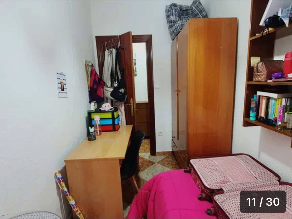 suuububi's tweet photo. SE ALQUILA HABITACIÓN EN CAMINO DE RONDA‼️‼️
Localización inmejorable al lado de la parada de metro Méndez Núñez y bares/pubs y supermercado 
Pregúntame al privado para más info 
ig: suububi https://t.co/HLHknaBtEH