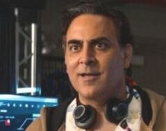 shannon_hausen's tweet photo. Ernie sings dances is a cyber genius can hack anything plays piano is best friends with Lucy the biggest #Kacy shipper always willing to give advice and encouragement when needed and a great guy #WeekendAtErnies #SaveNCISHawaii #NCISHawaii https://t.co/KYzxBxm8Tj