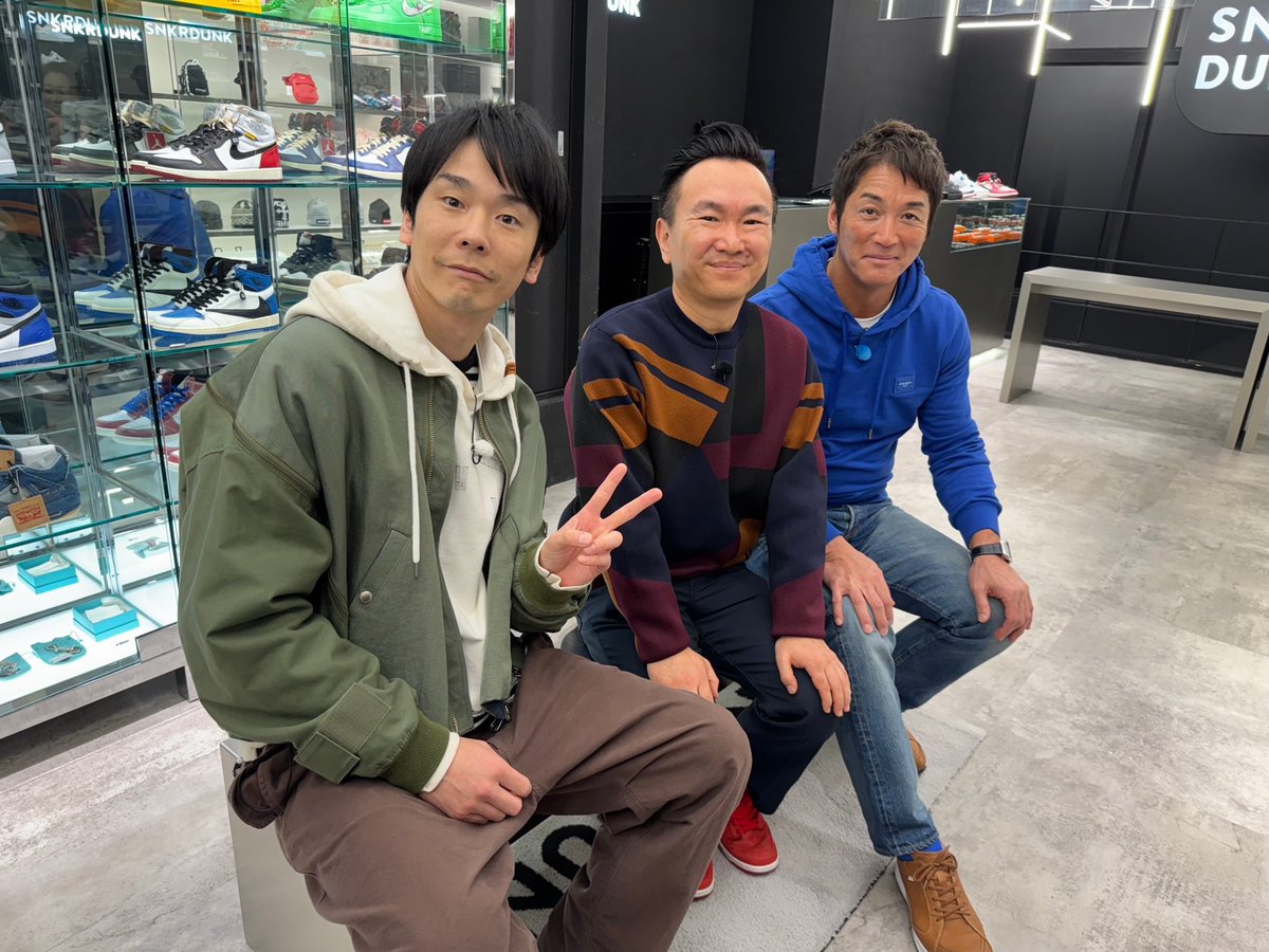 genba_ntv's tweet photo. ／ 
このあと10:25～ #ゲンバ ❄️
＼ 
・
ゲンバ1️⃣
濱家が興味津々！
グルテンフリーのゲンバへ💨
グルメな一茂も納得の味🍝✨
・
ゲンバ2️⃣
スニーカー愛好家・山内と
激レアスニーカーショップへ！👟⚡️
ハイブランドとの
コラボシューズが168万円！？
・
#長嶋一茂 #かまいたち  
#山内健司 #濱家隆一 #ヒコロヒー