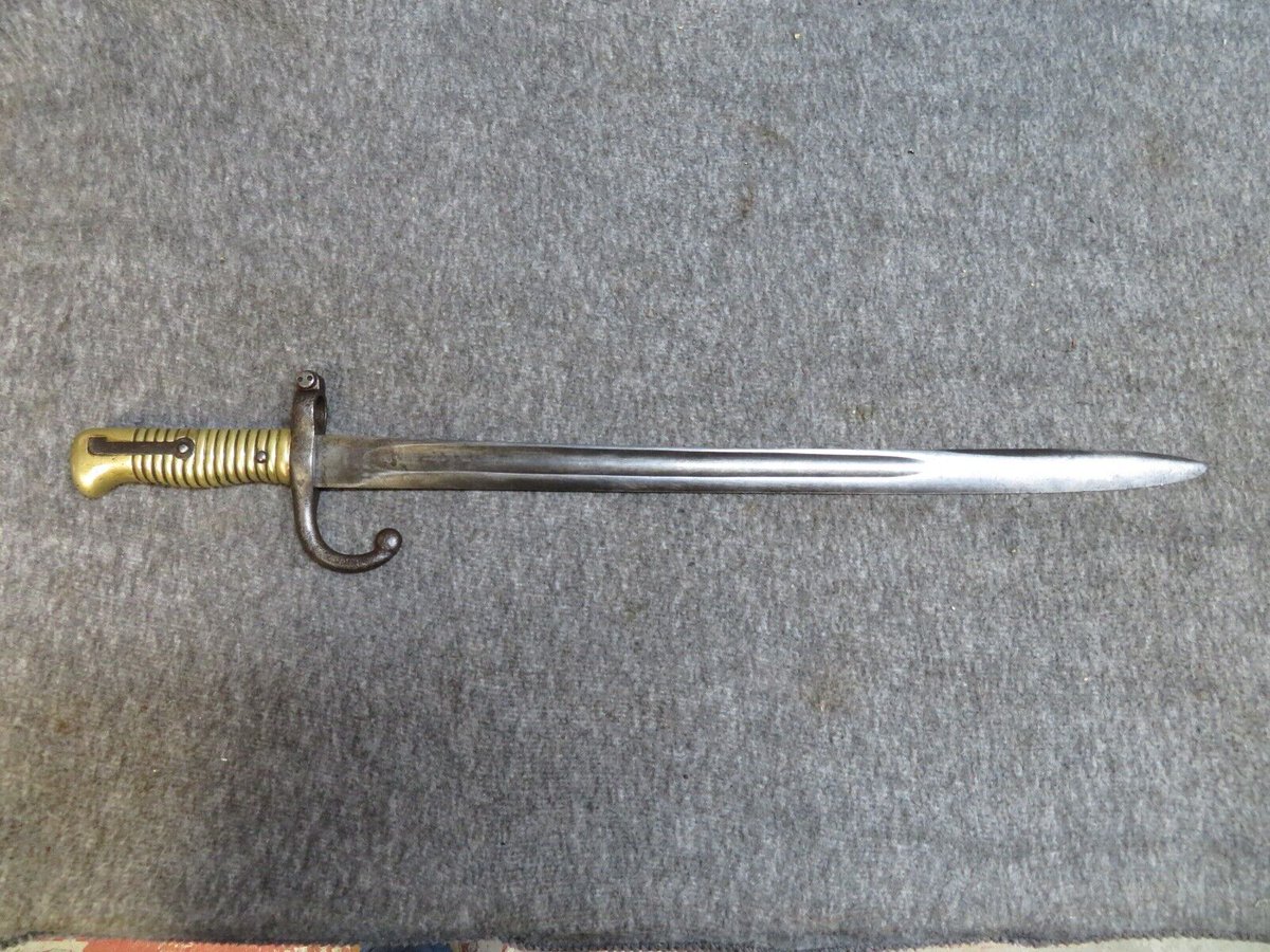 Pro_Gun_Grafix's tweet image. 🗡️ NEW LISTING: Argentine Model 1879 Remington Rolling Block Bayonet
✨ Maker: W.R. Kirschbaum, Solingen

Rare and collectible piece
Excellent craftsmanship
Own a piece of history today! 🌟

📌  youtu.be/p3IDom5qmgw

#MilitaryCollectibles #AntiqueBayonets #EiselArmory
