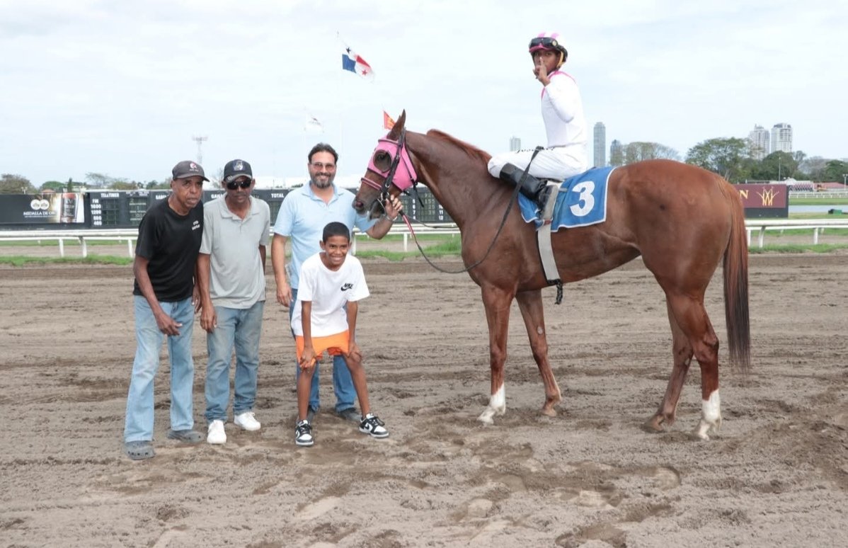 MarioEstevez12's tweet photo. Gracias a Dios y a mi equipo de cuadra Rouen's Light nos da nuestro quinto triunfo del 2025 para el Stud Dani Sam monto el aprendiz Juan Gil
@beatriz1763
@fquintero1102 https://t.co/8DQN1ubs0i