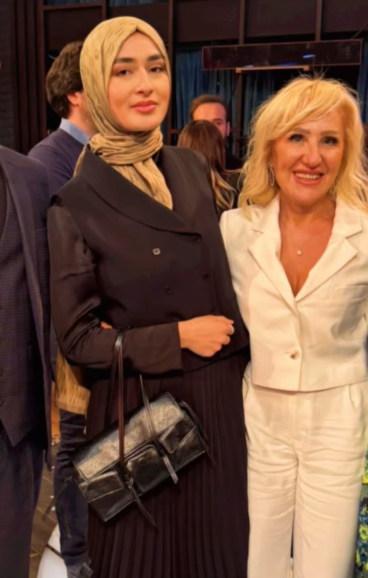 Ailenin sevilen,rütbeli gelin adayı olduysak bitmiştir bu işşşş.🤪💕
#MasterChefTürkiye #OnBey #OnurUresin #BeyzaHuriAydın