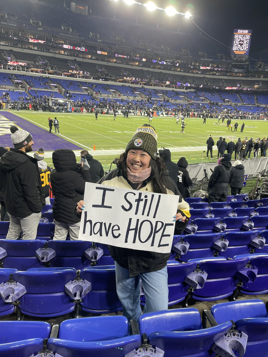 iluvsheep101's tweet photo. @steelernation @Blitz_Burgh HELP #Steelers https://t.co/D0XIPnoZ9n