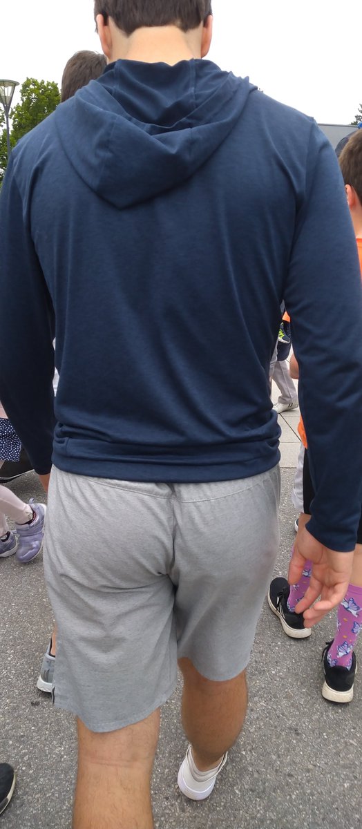 narcisolegend23's tweet photo. #nalgonescallejeros #bundadehomem #straightguy #manbutt #мужскаяпопка #雄尻 #potodemacho #cazadordenalgones #nalgotas #potazo https://t.co/DQQuj9r19S
