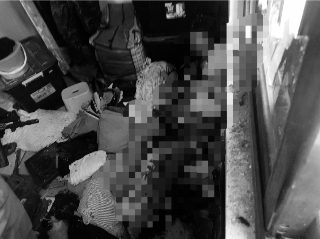 calbayogjournal's tweet photo. WEBSTORY:

Calbayog City - One of 6 suspected members of an alleged gun-for-hire group in the city is confirmed killed in an encounter with police authorities while 5 other suspects were arrested and are now in the custody of Calbayog City PNP.

https://t.co/2qwaL6ftbJ https://t.co/FmV1C0lo4d