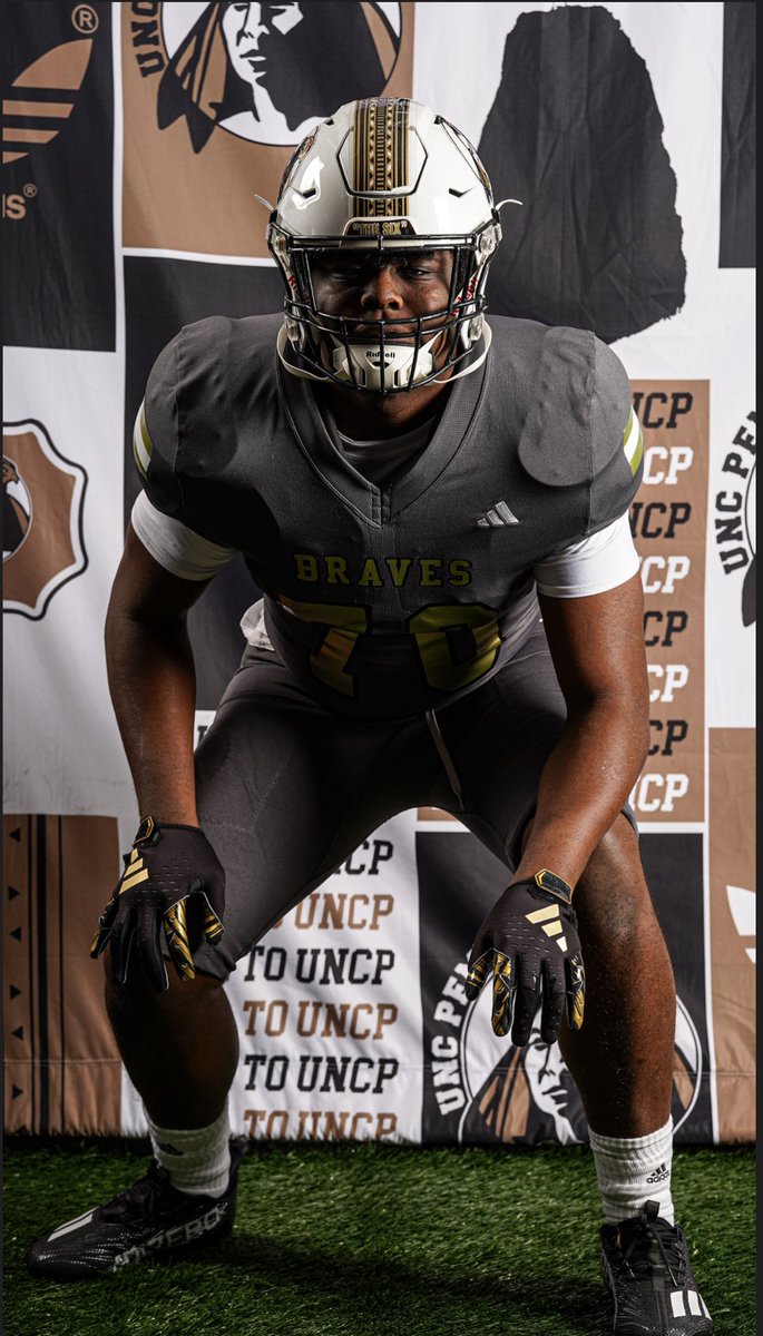 COMMITTED 🏡⚫️⚪️
Go Braves!!

<a href="/CoachJRiley_/">Jayden Riley</a> <a href="/CoachEPratt/">Erik Pratt</a> <a href="/CoachHallUNCP/">Mark Hall</a> <a href="/UNCP_Football/">UNCP Braves Football</a>