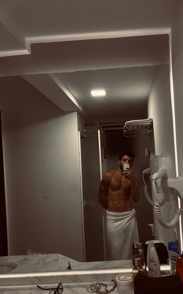 matheussabba's tweet photo. Meu banheiro novo por 10 dias ✨ https://t.co/nG3wOC6yZk