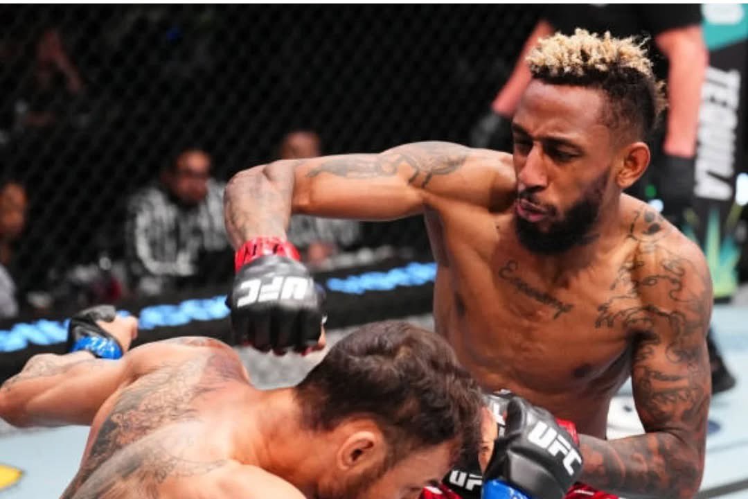 NizalNation's tweet image. فاز فيليبي بونز على خوسيه جونسون بالقاضية في الجولة الأولى في 
UFC VEGAS 101.

#ufcvegas101 #ufcfightnight #felipebunes