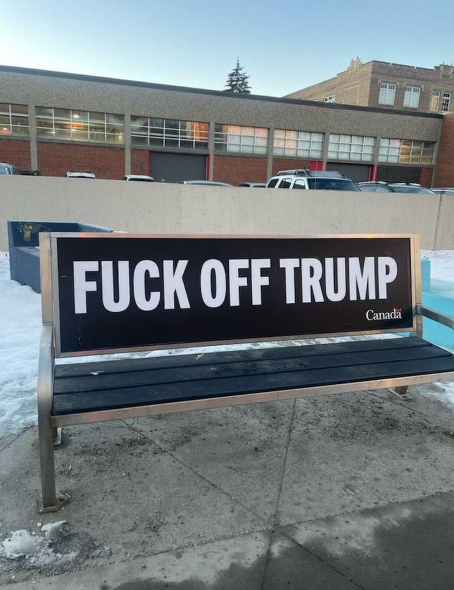 bobfafo2020's tweet photo. @AntiTrumpCanada Orangeknucklefuck loser #fatnixonbastard #VonShitzinPants #DementiaDon #diaperdon #adderalladdict 
TREASONOUS 
PO💩!
From 🇨🇦... https://t.co/kVDK1WyveJ