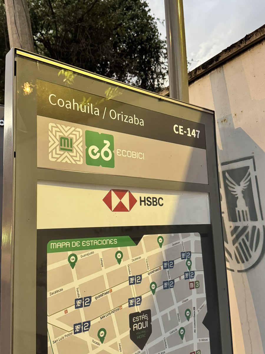 Rogelionn's tweet photo. @ecobici hola me llamaron sobre el reporte 11180755 soy Rogelio Martín Navarro Charles dicen que llevo más de 3 horas usando la bici, me encuentro en la estación y aquí está el video donde no funciona la estación y mi bici está anclada y no la
Puedo sacar https://t.co/5OIdH29m4c