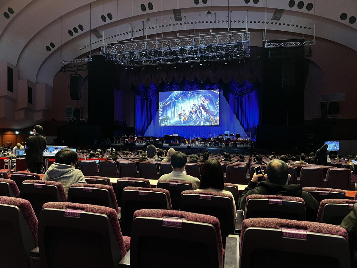 hmx1213's tweet photo. 昨日ニケオケコンに行ってきたけど控えめに言って最高だったしメチャクチャ泣いた
感情揺すぶられまくって終わったあと謎の疲労感に包まれたけど満足感は半端なかったね

今後もやるなら行きたいし今回の円盤だして欲しい！

#NIKKE#ニケオケコン https://t.co/wpNGLMbVo8