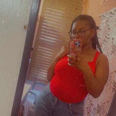 prettyneza's tweet photo. #NewProfilePic https://t.co/0N3OqkV4Xb