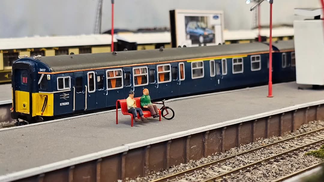 PdannyH's tweet photo. #RunningSession - Today, we ran 3417 thru Latchmere & she ran beautifully. I am made up with it. Here are some pics running around Latchmere, videos to follow...
Please help the real 3417: You can donate thru their website: https://t.co/3FYc11igX5
#VariousMultipleUnits #TMRGUK https://t.co/p1yf98VmUB