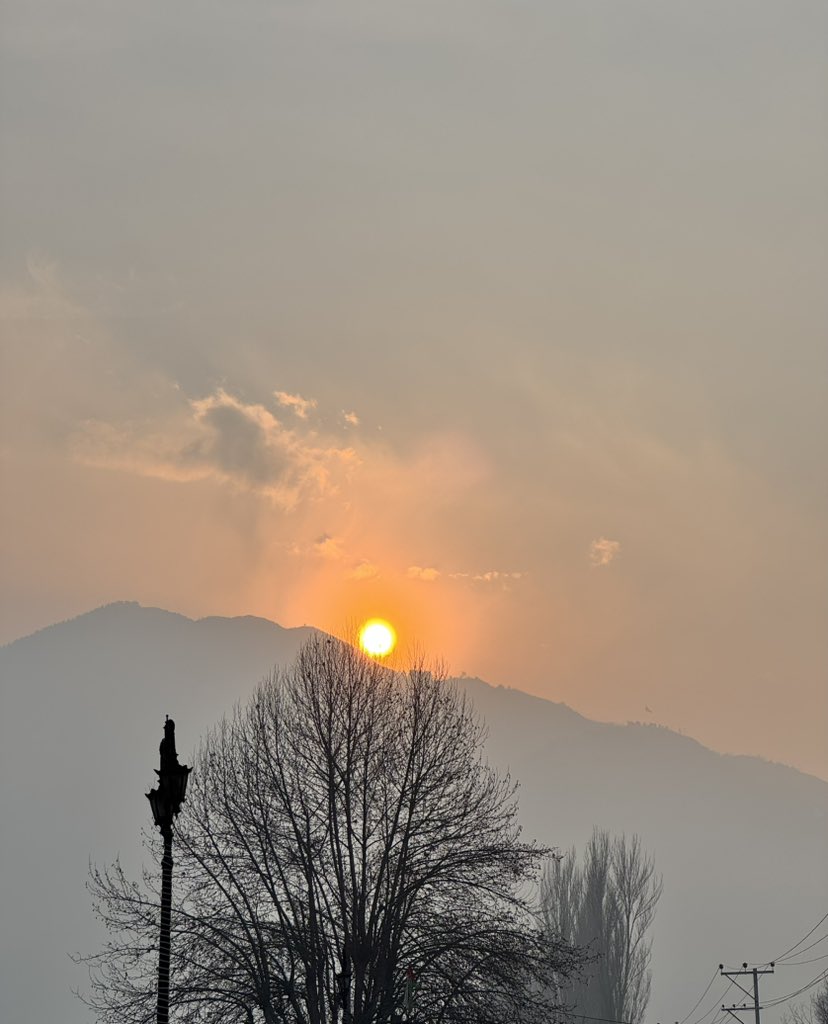 Serene morning in Kashmir. 

#DalLake #Zabarwan #WinterVibes #Nature”
