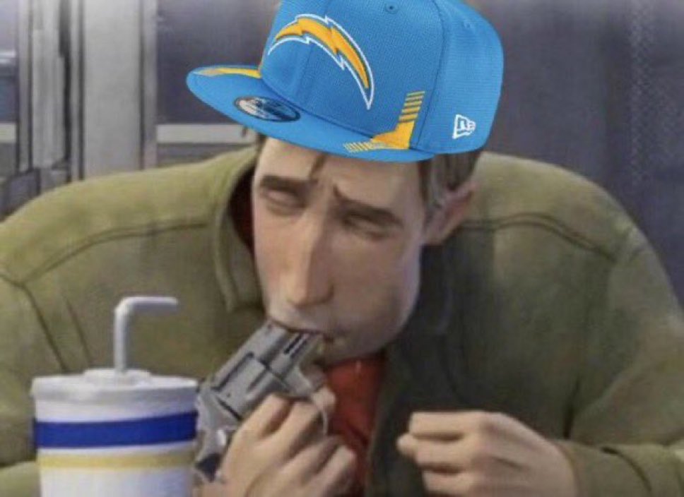 ChargersMemes tweet media