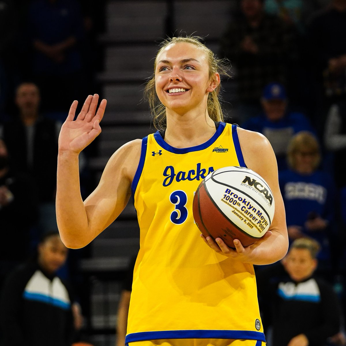 GoJacksWBB's tweet photo. The newest member of the 1,000 Point Club 👏

#GoJacks 🐰 https://t.co/F10c4M4zDv