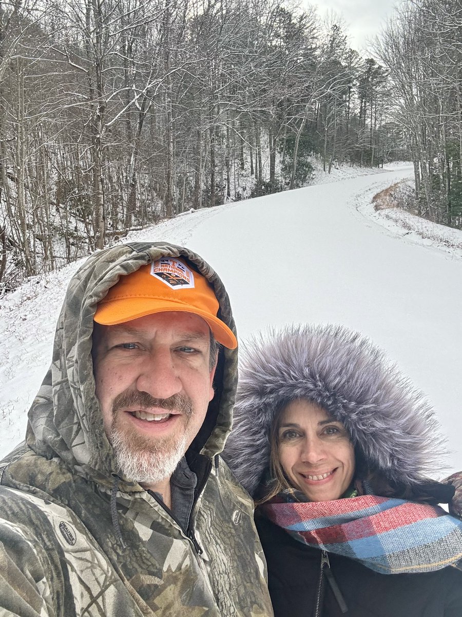 RepFaison's tweet image. My girlfriend, @miriam_faison, braved the frozen Foothills Pkwy with me today. 

There is something really beautiful and amazing about this place when it snows. 
#Smokies 

Btw, the penny was not seen.