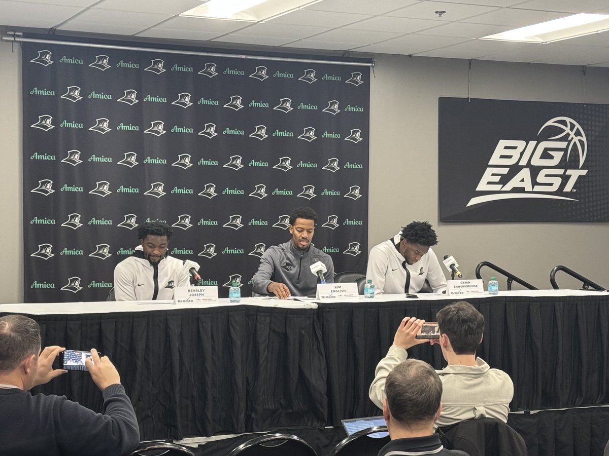 One game at a time. Great job by ⁦<a href="/PCFriarsmbb/">Providence MBB</a>⁩ to win both games this week at the ⁦<a href="/The_AMPPVD/">Amica Mutual Pavilion</a>⁩ Nothing is easy in the ⁦<a href="/BIGEASTMBB/">BIG EAST MBB</a>⁩ Bensely Joseph with huge shots throughout the game. Stay humble &amp; determined #gofriars